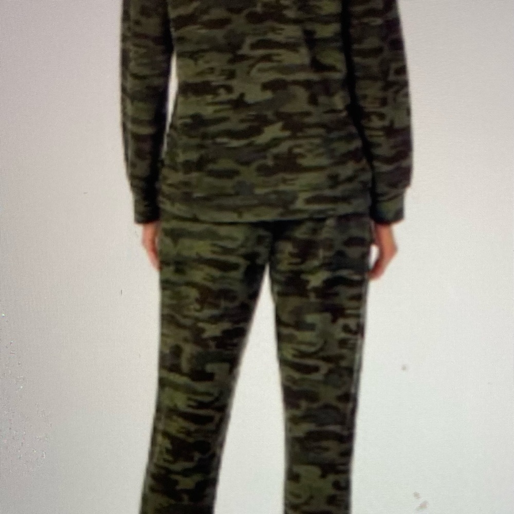 Jogger Set - Picture 5 of 5